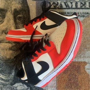 ❤️🖤NIKE DUNK LOW GS SNEAKERS🖤❤️